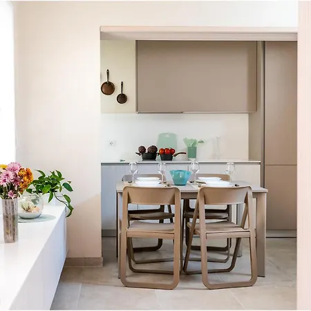 Tiffany Silver בוראנו